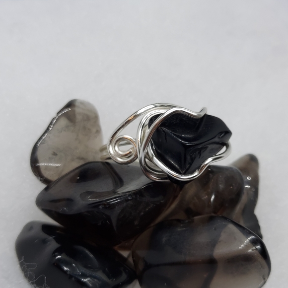 Wire wrapped Obsidian ring (size 6) - Picture 3 of 7